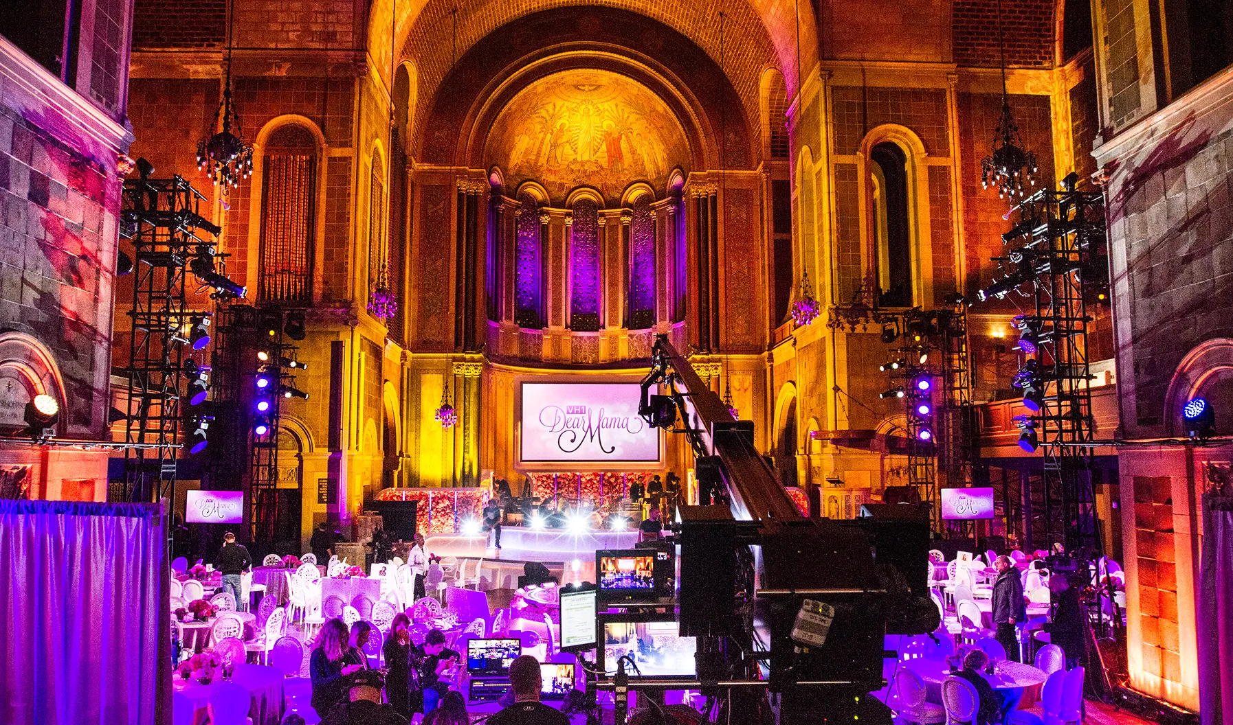 VH1 Floral Wonderland gala produced by Tom Bercu Presents